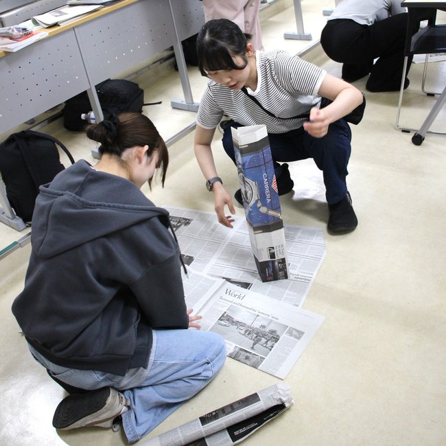 東京立正短期大学｜新聞紙タワーに挑戦！ (4).JPG