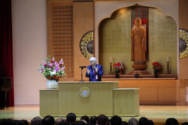 堀之内学園創立100周年記念式典-07M.JPG