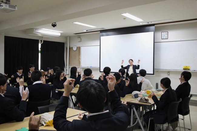 東京立正短期大学 出張授業 2024-保育（東京立正高校）①.JPG