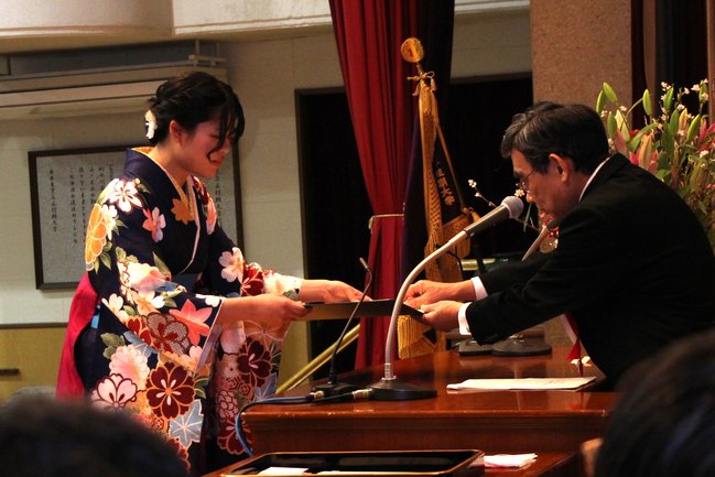 東京立正短期大学 卒業式 20250317 (9).JPG
