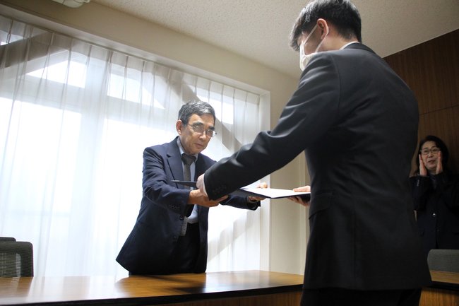 東京立正短期大学奨学生証交付式（2026） (3)★.JPG