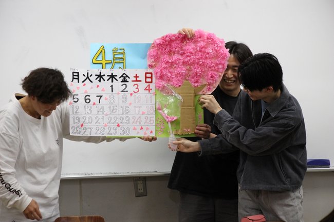 東京立正短期大学 幼 カレンダー製作-03　IMG_3650.JPG