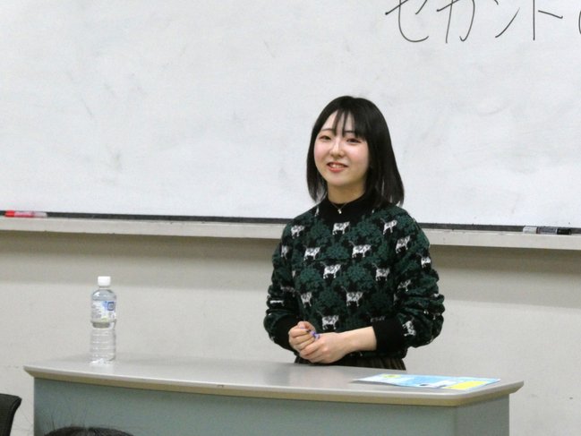 かもめんたる槙尾さんが東京立正短期大学で (2).JPG