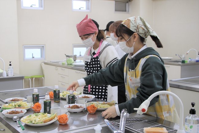 東京立正短期大学　新入生のための簡単料理教室20230328 (7).JPG
